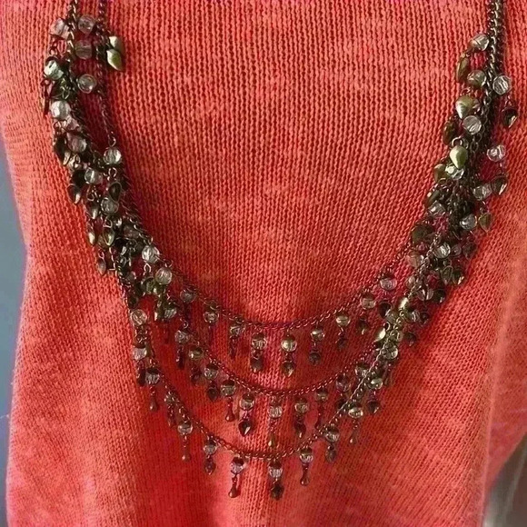 Necklace and two pairs of dangle earrings to match - Picture 4 of 5